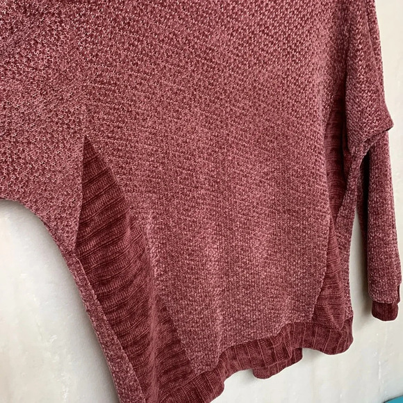 Entro Women’s Knit Sweater Size Medium - Picture 6 of 9